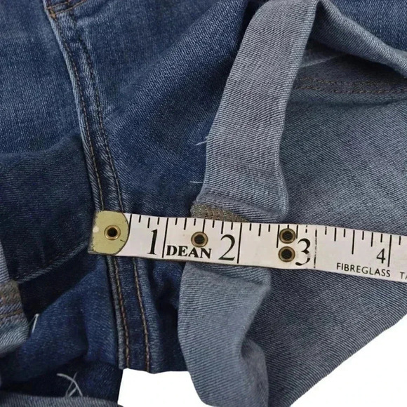 American Eagle  Curvy Hi-Rise Shortie Jean Shorts Blue Denim Size 4 - Picture 9 of 9